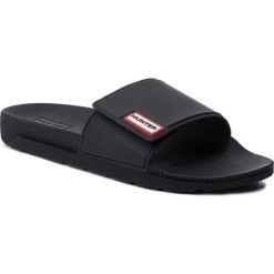 Klapki HUNTER - Original Adjustable Slide WFD4017EVA Black. Czarne klapki damskie Hunter, bez wzorów, z tworzywa sztucznego, bez obcasa. W wyprzedaży za 179,00 zł.