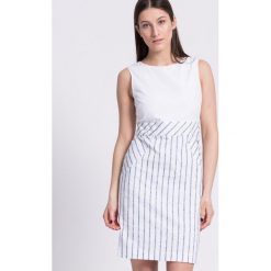 Trussardi Jeans - Sukienka. Szare sukienki mini marki Trussardi Jeans, na co dzień, z haftami, z bawełny, casualowe, z okrągłym kołnierzem, proste. W wyprzedaży za 479,90 zł.