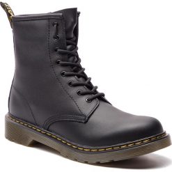 Glany DR. MARTENS - 1460 Y Black. Czarne buty zimowe damskie marki Dr. Martens, z materiału. W wyprzedaży za 339,00 zł.
