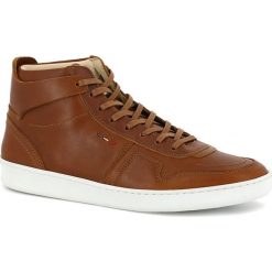 LE COQ SPORTIF PRESTIGE > 1920716. Żółte trampki męskie le coq sportif, bez wzorów, ze skóry, street, bez zapięcia. W wyprzedaży za 369,99 zł.