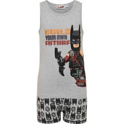 2-częściowy zestaw bielizny w kolorze szarym. Szare podkoszulki chłopięce LEGO Wear, z nadrukiem. W wyprzedaży za 39,95 zł.