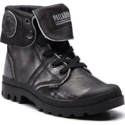 Trapery PALLADIUM - Pallabrouse Baggy L2 93080-091-M Silver/Black. Szare trapery damskie Palladium, ze skóry, bez obcasa, bez zapięcia. W wyprzedaży za 359,00 zł.