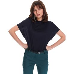 T-shirt krótki rękaw damski gładki. Niebieskie t-shirty damskie Top Secret, z aplikacjami, klasyczne, z klasycznym kołnierzykiem. W wyprzedaży za 24,99 zł.