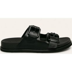 Calvin Klein - Klapki. Czarne kapcie męskie Calvin Klein, z gumy. Za 379,90 zł.