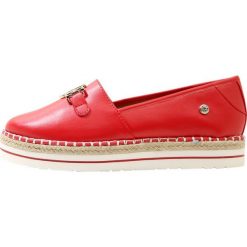 Love Moschino Espadryle red. Szare espadryle damskie marki Love Moschino, z materiału. W wyprzedaży za 463,20 zł.