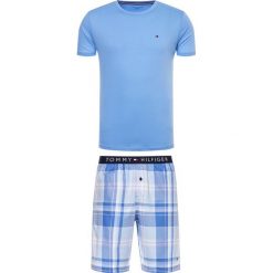 Piżama TOMMY HILFIGER Cn Ss Short Woven Set Check UM0UM01851. Niebieskie piżamy męskie TOMMY HILFIGER, m, bez wzorów, z bawełny, bez rękawów. Za 299,00 zł.