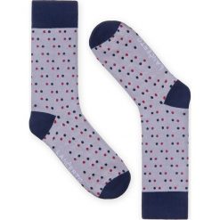 Skarpety w Kropki. Szare skarpetki męskie LANCERTO, bez wzorów, z elastanu. Za 29,90 zł.