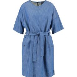GStar DELINE SHIRT DRESS S/S Sukienka jeansowa lt wt tras denim. Niebieskie sukienki damskie marki G-Star, s, bez wzorów, z bawełny, bez kołnierzyka, bez rękawów. W wyprzedaży za 375,20 zł.