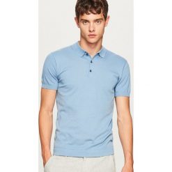 Sweter polo - Niebieski. Niebieskie swetry klasyczne męskie marki Reserved, m, polo. W wyprzedaży za 39,99 zł.