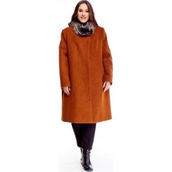 Klasyczny płaszcz z wełnianym kołnierzem pomarańczowy. Pomarańczowe płaszcze damskie Tagless, xl, bez wzorów, z wełny, klasyczne, plus size. Za 601,77 zł.