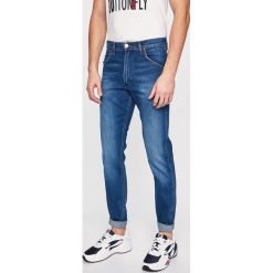 Wrangler - Jeansy 11MWZ. Niebieskie jeansy męskie Wrangler, bez wzorów. W wyprzedaży za 249,90 zł.