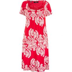 Sukienka shirtowa, krótki rękaw bonprix czerwony z nadrukiem. Czerwone sukienki damskie bonprix, z nadrukiem, bez kołnierzyka, z krótkim rękawem, krótkie, mini. Za 49,99 zł.