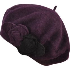 Beret damski Wełniany kwiat fioletowy (cz1311). Fioletowe berety damskie marki Art of Polo, z wełny. Za 38,41 zł.