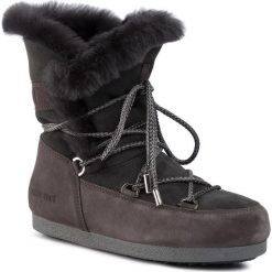Śniegowce MOON BOOT - Far Side High Shear 242007001 Anthracite. Szare kozaki damskie Moon Boot, na zimę, ze skóry, bez obcasa, bez zapięcia. W wyprzedaży za 689,00 zł.