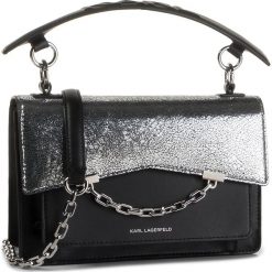 Torebka KARL LAGERFELD - 96KW3040 Silver. Czarne torebki klasyczne damskie KARL LAGERFELD, bez wzorów, ze skóry, klasyczne, na ramię, bez dodatków. W wyprzedaży za 1249,00 zł.