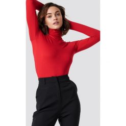 NA-KD Basic Top z golfem - Red. Czerwone topy damskie marki NA-KD Basic, bez wzorów, z materiału, z golfem. Za 80,95 zł.