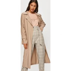 Answear - Płaszcz Answear Lab. Brązowe kurtki damskie ANSWEAR, s, bez wzorów, z poliesteru, klasyczne. Za 229,90 zł.