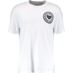 T-shirty męskie z nadrukiem: AllSaints FRATERNITY SWITCH CREW Tshirt z nadrukiem optic white