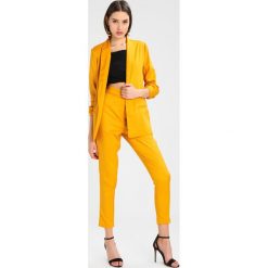 Marynarki i żakiety damskie: Missguided GATHERED SLEEVE TAILORED Żakiet mustard