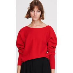 Sweter z dekoltem na plecach - Czerwony. Czerwone swetry damskie Reserved, s, bez wzorów, bez rękawów, bez kaptura. Za 69,99 zł.