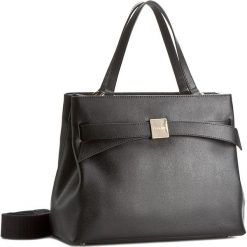 Torebka TWINSET - Borsa Fiocco AA676N Nero 00006. Torebki klasyczne damskie Twinset, bez wzorów, ze skóry, klasyczne, duże, bez dodatków. W wyprzedaży za 929,00 zł.