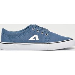 American Club - Tenisówki. Niebieskie trampki i tenisówki damskie marki American CLUB, bez wzorów, z gumy, na sznurówki. W wyprzedaży za 49,90 zł.