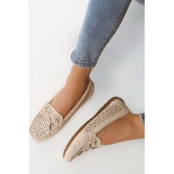 Beżowe Mokasyny Creamy. Brązowe mokasyny damskie Born2be, na płaskiej podeszwie. Za 89,99 zł.