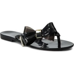 Japonki MELISSA - Harmonic Sweet Ad 32577 Black 01003. Czarne klapki damskie Melissa, z aplikacjami, z tworzywa sztucznego, bez obcasa, na obcasie. W wyprzedaży za 189,00 zł.