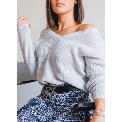 SWETER CHARLOTTE GREY. Szare swetry damskie Fanaberia.com, na jesień, bez wzorów, z materiału, eleganckie, bez rękawów, bez kaptura. Za 139,00 zł.