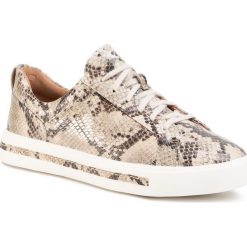 Sneakersy CLARKS - Un Maui Lace 261461464 Natural Snake. Brązowe półbuty damskie Clarks, bez wzorów, ze skóry, bez obcasa, na płaskiej podeszwie, bez zapięcia. W wyprzedaży za 269,00 zł.