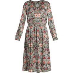 Sukienki hiszpanki: Cortefiel FLOWER PRINT MIDI DRESS Sukienka letnia greens