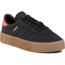Buty adidas - Sambarose W EE7156 Cblack/Cblack/Solred. Czarne buty sportowe damskie Adidas, bez wzorów, ze skóry, sportowe. W wyprzedaży za 279,00 zł.