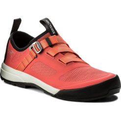 Trekkingi ARC'TERYX - Arakys W 069659-353576 G0 Dragonfruit/Autumn Coral. Czerwone buty trekkingowe damskie Arc'teryx. W wyprzedaży za 409,00 zł.