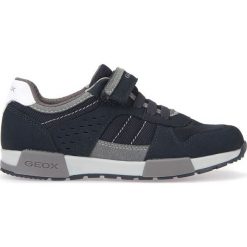 Geox - Buty dziecięce. Niebieskie trampki chłopięce Geox, bez wzorów, ze skóry, sportowe, z okrągłym noskiem, bez zapięcia. Za 259,90 zł.