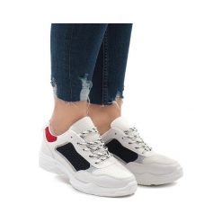Wielokolorowe modne obuwie sportowe YM-31 Black. Czerwone buty sportowe damskie ButyModne, bez wzorów, sportowe, trekkingowe. Za 69,00 zł.