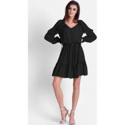 Czarna Zwiewna Szyfonowa Sukienka w Stylu Boho. Czarne sukienki dziewczęce marki Molly.pl, w paski, z szyfonu, boho, z krótkim rękawem, długie, mini, rozkloszowane. W wyprzedaży za 215,01 zł.