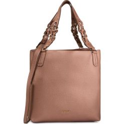 Torebka LIU JO - M Satchel A69060 E0086 Cannella Met. 04039. Różowe torebki klasyczne damskie Liu Jo, z aplikacjami, ze skóry ekologicznej, klasyczne, zdobione, bez dodatków. Za 649,00 zł.