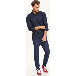 KOSZULA DŁUGI RĘKAW MĘSKA SLIM FIT. Koszule męskie Top Secret, m, bez wzorów, eleganckie, bez kołnierzyka, z długim rękawem. W wyprzedaży za 49,99 zł.