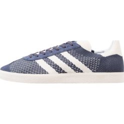 Adidas Originals GAZELLE PK Tenisówki i Trampki nemesis/offwhite/chalk white. Niebieskie tenisówki damskie adidas Originals, z materiału. W wyprzedaży za 381,65 zł.