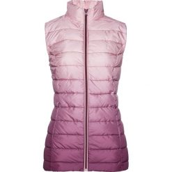 Kamizelka pikowana z efektem cieniowania bonprix jasnoróżowy. Czerwone kamizelki damskie bonprix. Za 129,99 zł.