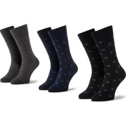 Zestaw 3 par wysokich skarpet męskich QUAZI - QZ-SOCKS-65-04-MEN-005 Szary. Szare skarpetki męskie QUAZI, bez wzorów, z elastanu. Za 39,00 zł.