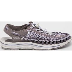 Keen - Sandały. Fioletowe sandały damskie Keen, bez wzorów, z gumy, bez obcasa, bez zapięcia, outdoorowe. W wyprzedaży za 239,90 zł.