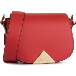 Torebka EMPORIO ARMANI - Y3E141 YDV9A 83923 Caco. Czerwone listonoszki damskie Emporio Armani, bez wzorów, ze skóry, bez dodatków. Za 1299,00 zł.