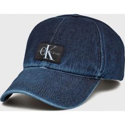 Calvin Klein Jeans - Czapka. Niebieskie czapki damskie marki Calvin Klein Jeans, z bawełny. Za 159,90 zł.