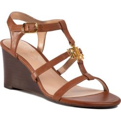 Sandały LAUREN RALPH LAUREN - Charlton 802782095002 Polo Tan. Pomarańczowe klapki damskie Lauren Ralph Lauren, bez wzorów, ze skóry ekologicznej, bez obcasa, na obcasie. W wyprzedaży za 329,00 zł.
