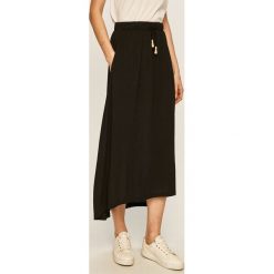 Jacqueline de Yong - Spódnica. Zielone spódniczki damskie Jacqueline de Yong, na co dzień, s, bez wzorów, z poliesteru, casualowe, maxi, proste. Za 89,90 zł.