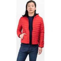 Trussardi Jeans kurtka męska 48 czerwony. Czerwone płaszcze męskie Trussardi Jeans, na wiosnę, m, bez wzorów, z jeansu, z kapturem. Za 789,00 zł.