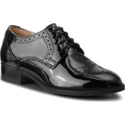 Oxfordy CLARKS - Netley Rose 261351674 Black Pat. Czarne creepersy damskie Clarks, ze skóry, na płaskiej podeszwie. Za 459,00 zł.