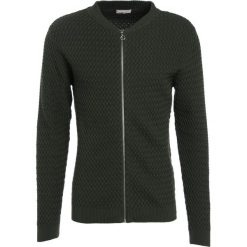Kardigany męskie: Knowledge Cotton Apparel SMALL DIAMOND CARDIGAN Kardigan rifle green