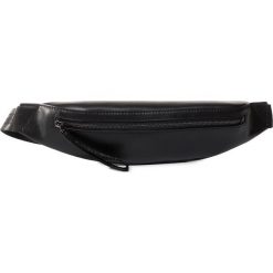 Saszetka nerka KARL LAGERFELD - 200W3010 Black. Czarne torby męskie skórzane KARL LAGERFELD, bez wzorów, ze skóry, młodzieżowe. W wyprzedaży za 469,00 zł.
